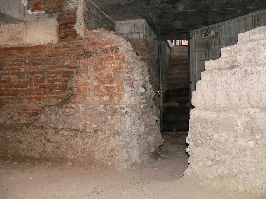 Tour romaine à l'ancien hôpital Larrey