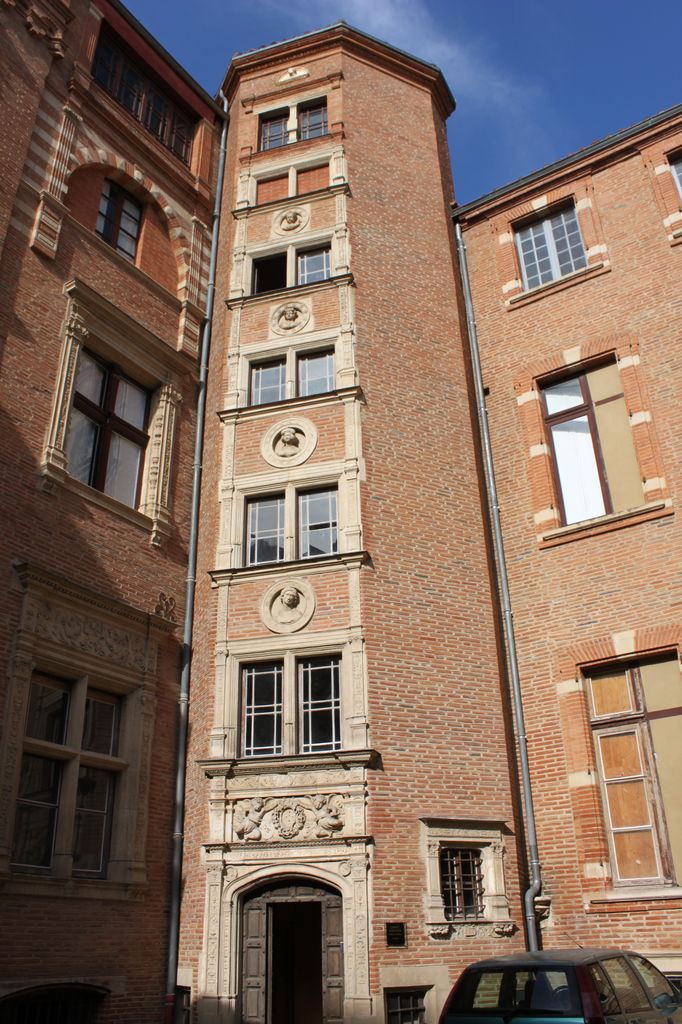 http://www.toulouse-brique.com/photos/hotels/vieux_raisin/raisin-4.jpg