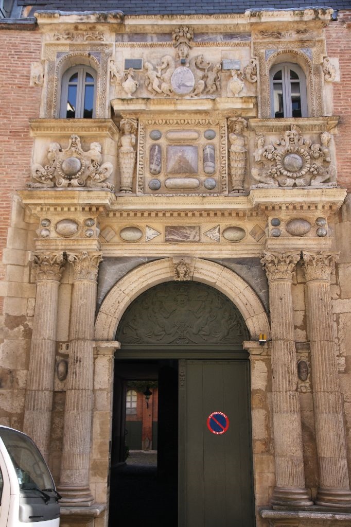 https://www.toulouse-brique.com/photos/hotels/hotels-16-parlement/felzins-1.jpg